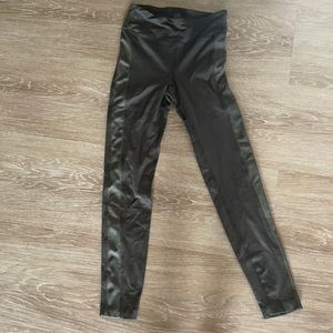 Koral army green leggings